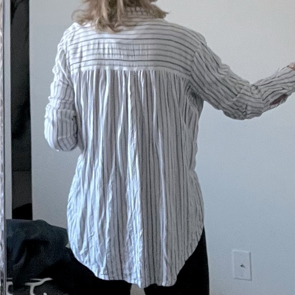 Ladies tie shirt - Picture 2 of 8